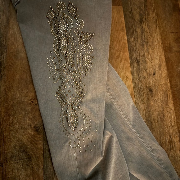 True Religion Gray Women's SkinnyJeans with Jude Ornate Studding size 26 - Picture 5 of 15